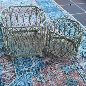 Southern Living At Home Trellis Plant Holders (set Of 2)